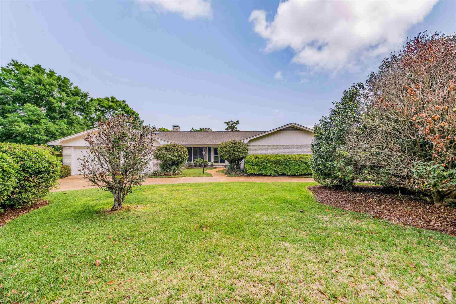 8905 Burning Tree Rd, Pensacola FL 32514, Property Listing 625100,