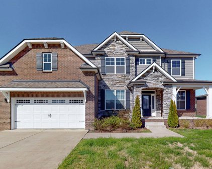 210 Davenport Dr, Murfreesboro