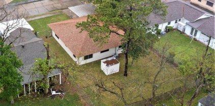 813 Grove Street, Deer Park