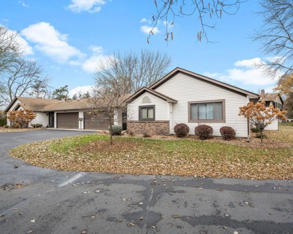 570 Donegal Circle, Shoreview