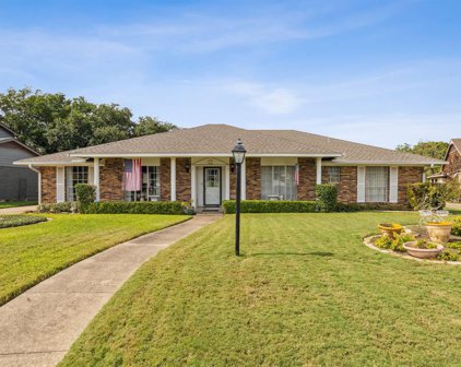 3135 Rolling Knoll  Court, Farmers Branch