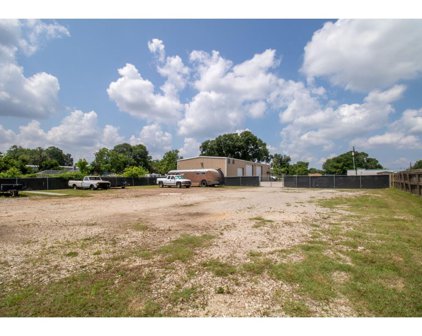 612 Hwy 75, Willis