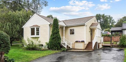 216 N Terry Hill Road, Carmel