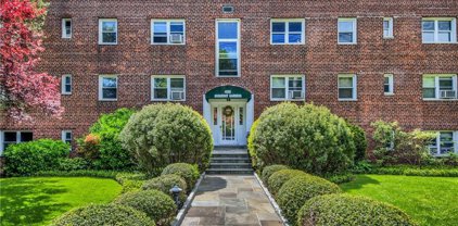 450 Pelham Road Unit #3A, New Rochelle