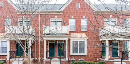 1015 FOUNTAIN VIEW, South Lyon