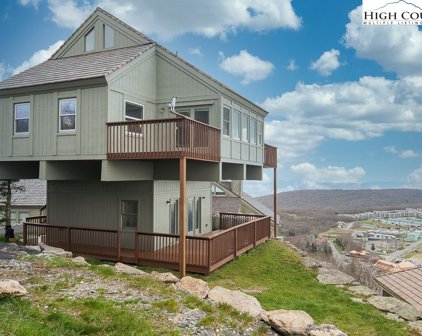 107 Beechtop Road, Beech Mountain