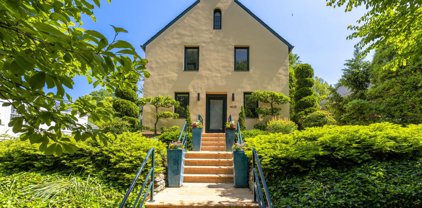 4635 Kenmore Dr Nw, Washington
