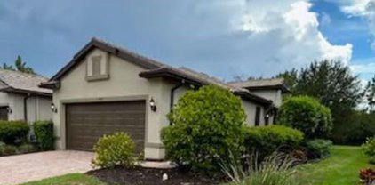 7097 Live Oak Dr, Naples