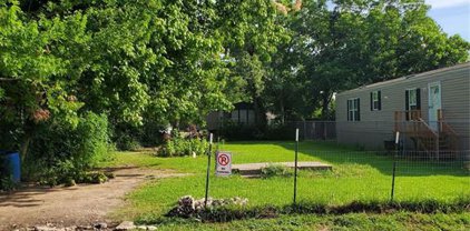 2403 E Fayle Street, Baytown