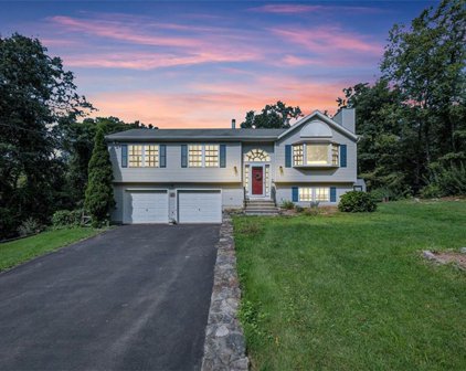 43 Valerie Lane, Cortlandt Manor