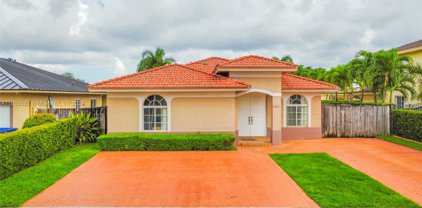 7863 Nw 199th St, Hialeah