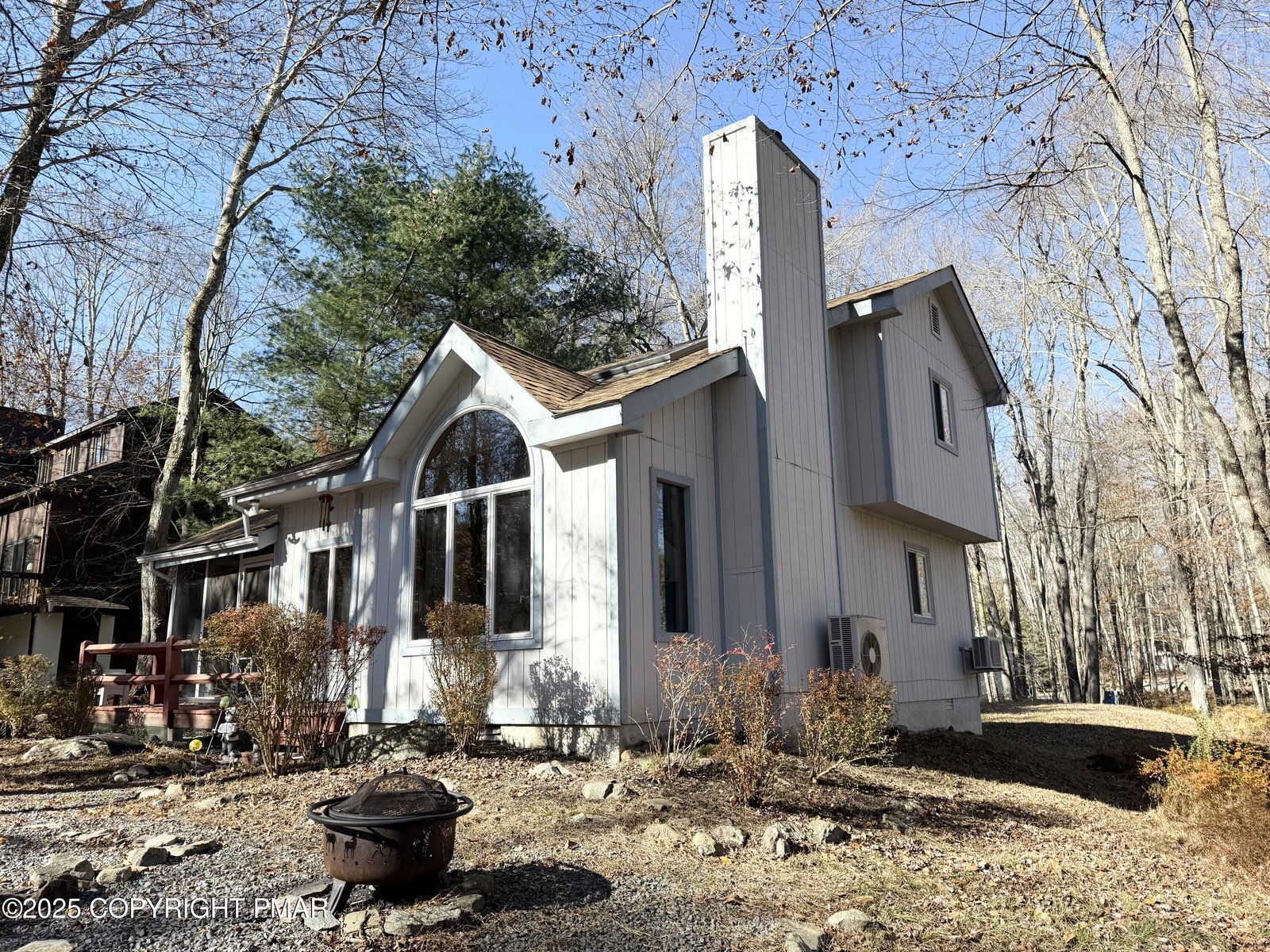 135 Sitka Dr, Pocono Lake, 18347