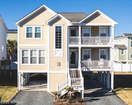 123 By The Sea, Holden Beach