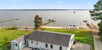 243 Rappahannock Drive, Dunnsville