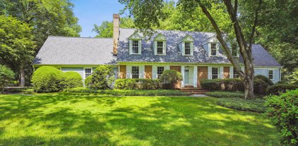 9409 Thrush Ln, Potomac