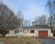 207 W Holly Dr, Lincoln image