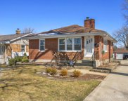 211 S Wilmette Avenue, Westmont image