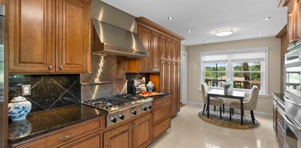 6320 Manchester Way, Alexandria