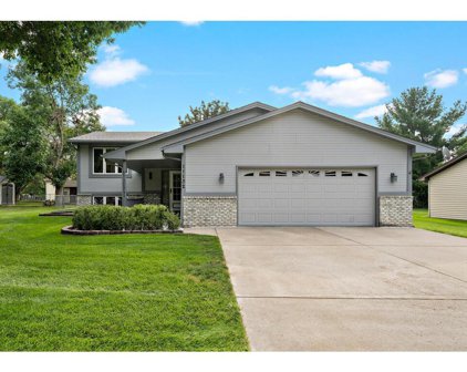 11132 Wisconsin Avenue N, Champlin