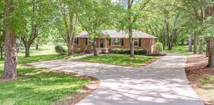 1326 Lipscomb Dr, Brentwood