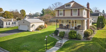 2240 Monroe Ave, Reading