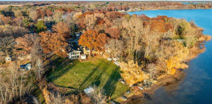 3914 Breezy Point Drive NE, East Bethel