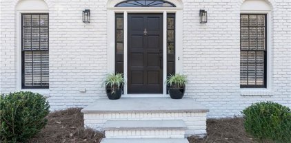 3908 Allenhurst Drive, Peachtree Corners