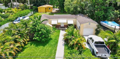 454 Ne 152nd St, Miami