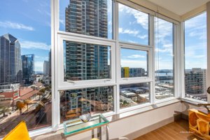 Condo in Pacific Beach