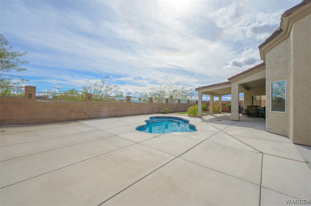 2322 Silverthorne Drive, Bullhead City, 86442