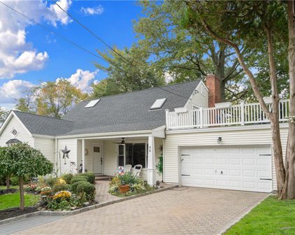 48 Gladstone Road, New Rochelle