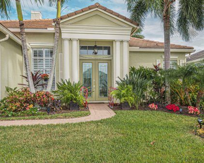327 SW Lake Forest Way, Port Saint Lucie