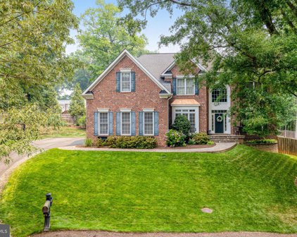8114 Stacey Rd, Alexandria