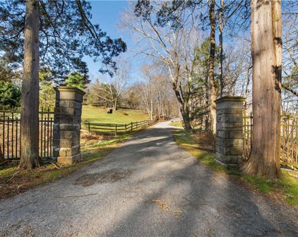 39 43 Reyburn Road, Katonah