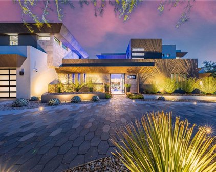 27 Hawk Ridge Drive, Las Vegas