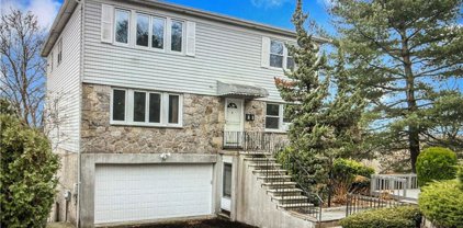 81 Brandt Terrace, Yonkers