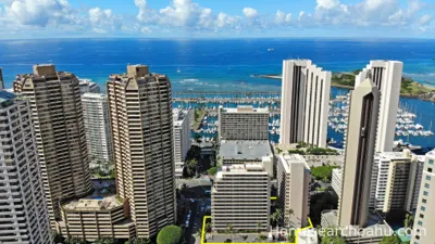 Tradewinds Hotel in Waikiki