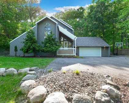 13900 Hill Ridge Drive, Minnetonka