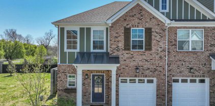4036 Opal Dr, Hendersonville