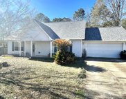 510 Hillview Circle, Crestview image