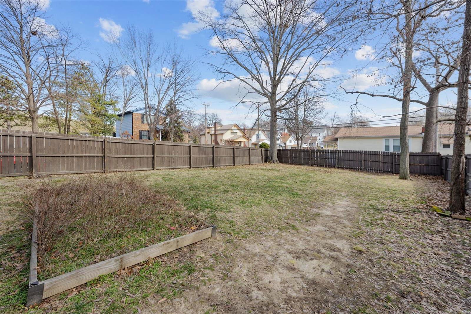 1200 Mccausland Avenue, St Louis, 63117