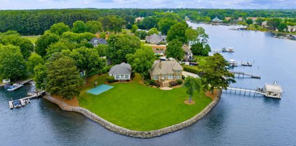 18212 Pompano  Place, Cornelius