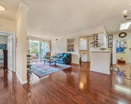 1982 W Bayshore RD 127, East Palo Alto