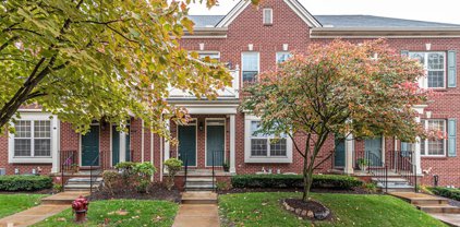 1034 Fountain View, South Lyon