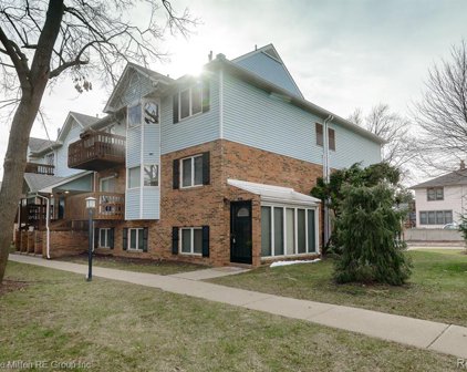 102 Pinewood, Plymouth