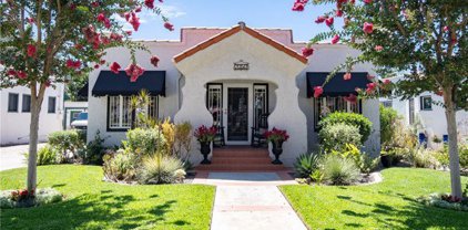 2352 N Riverside DR, Santa Ana