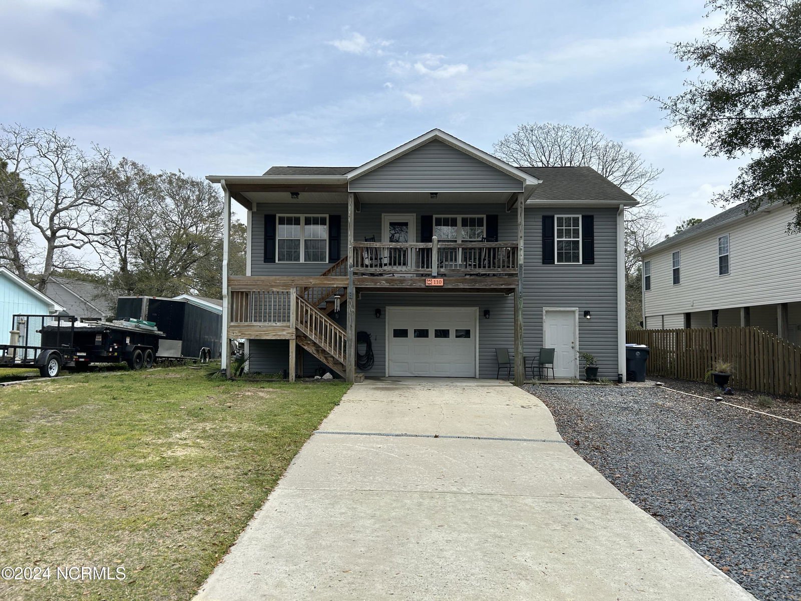 110 NW 16th Street, Oak Island, NC 28465 in Pinners Point