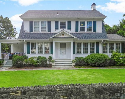 23 Myrtle Boulevard, Larchmont