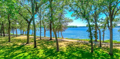 9 Sandpiper Lane, North Oaks