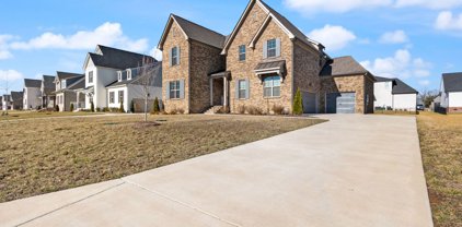 6916 Springwater St, Smyrna